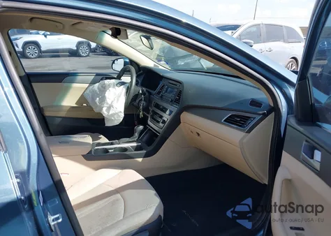 2016 Hyundai Sonata z USA, uszkodzony, nr VIN 5NPE24AF1GH397158